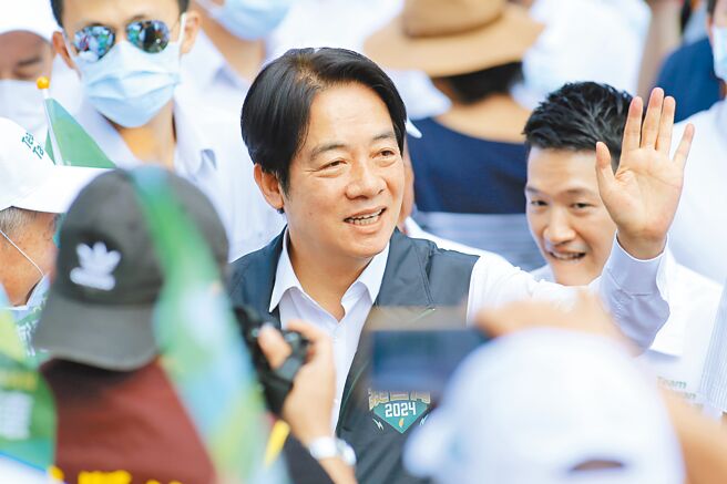 国民党立委郑丽文酸，民进党2024总统参选人赖清德（图）一直把「主委加码」当成政绩，不如请艺人胡瓜选总统。（资料照／黄世麒摄）