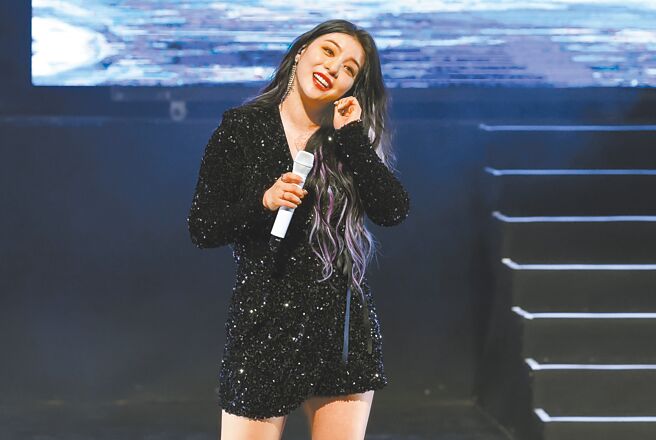 Ailee昨在台热力开唱，展现铁肺歌后超强高音实力。（陈俊吉摄）