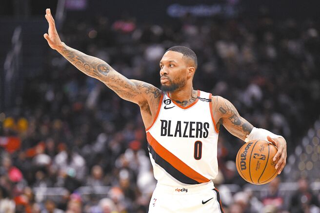 NBA利拉德喊卖我直接要求跳槽热火