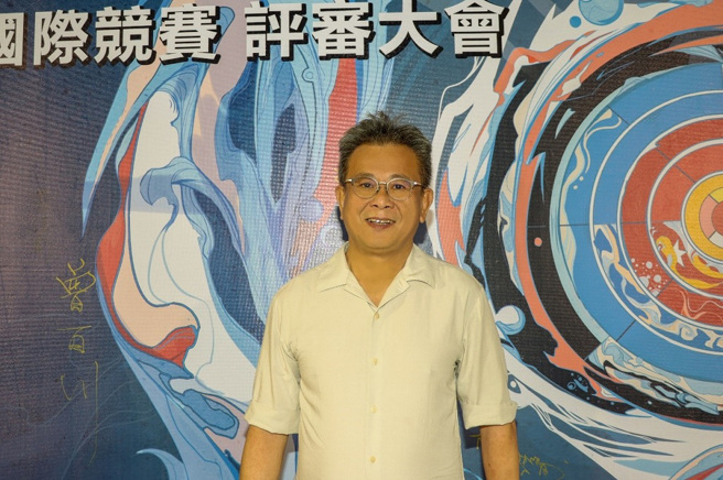 英賽集團董事長曾百川期許學生們創作時要有更多勇氣。(圖／時報金犢獎提供)