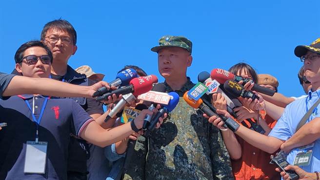 国防部发言人孙立方今强硬表示，国军均严密监控应处，而不理性的单边行为都不鼓励，也值得谴责。（李奇叡摄）