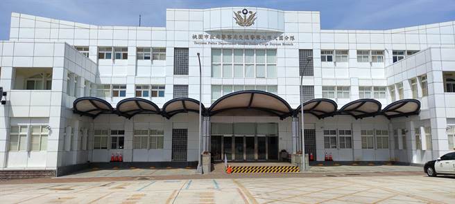 桃园市交通警察大队大园分队新厅舍4日整修后启用，优质办公场所提升办事效率，位置可兼顾大园、观音区交通安全，缩短前往事故现场时间。（蔡明亘摄）