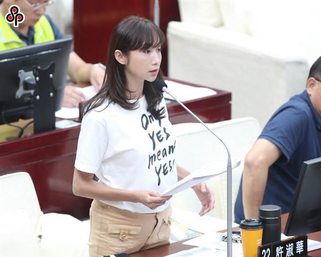 民進黨台北市議員許淑華指出，許多年輕爸媽在確定抽中社宅後才遷戶籍，入住後才發現周圍學區的學校都已經額滿，還是得讓小朋友跨區就讀，反而增加年輕爸媽的負擔。（本報資料照片）