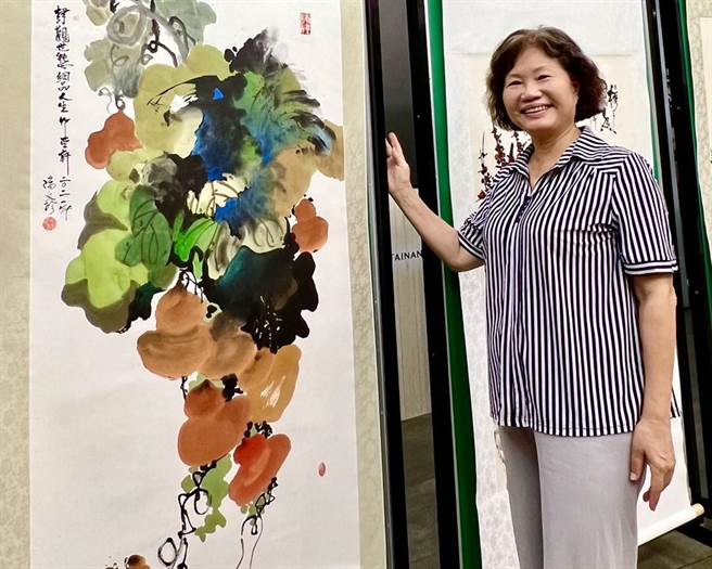 台南市政府本月邀请国内水墨画家陈文珍在民治市政中心展出37件水墨画作。（台南市政府秘书处提供／张毓翎台南传真）