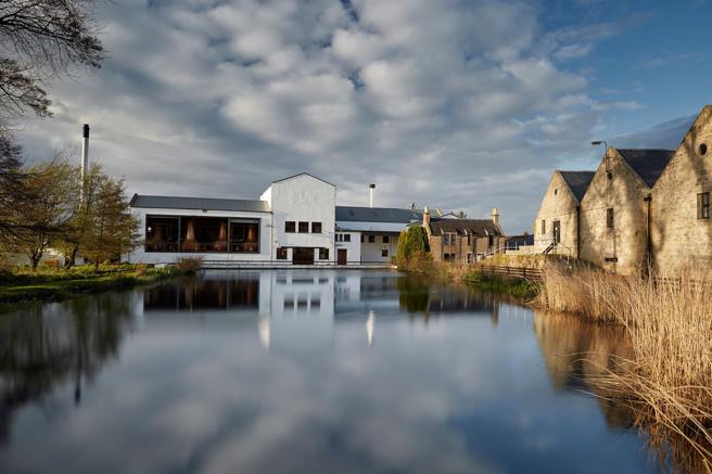 皇家柏克萊酒廠是第一個皇室認證的蘇格蘭威士忌品牌，1833年由威廉四世國王授證，譽為「神賜之飲」 (The Drink Divine)。 （大盛酒品提供／陶福媛台北傳真）★《中時新聞網》關心您：飲酒過量，有礙健康。酒後不開車，安全有保障！