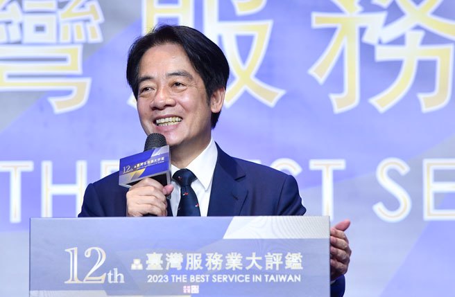 工商時報主辦的「2023臺灣服務業大評鑑」頒獎典禮4日舉行，邀請副總統賴清德出席致詞並頒獎。（圖／王德為）