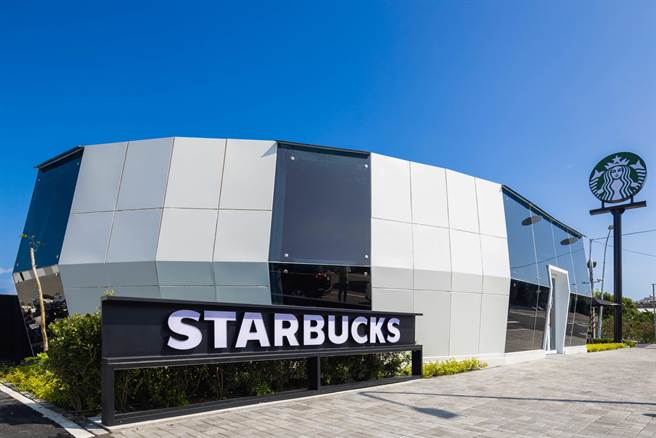 星巴克本地首间以柚子意象的门市，台南麻豆门市于7月5日开幕。（星巴克提供／朱世凯台北传真）