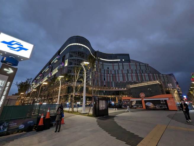 大巨蛋惊传有工人触电失去意识送医，图为大巨蛋示意图。（胡欣男摄）