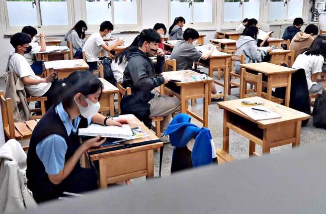 112学年度分科测验将于7月12日至13日举行，总计4万2000多名考生报考。（本报资料照）