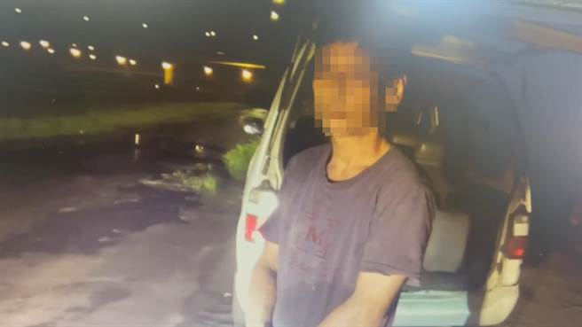 基隆市环保局6月中旬查获一起偷倒化学药剂的案件，针对行为人祭出重罚。（翻摄照片／张志康基隆传真）