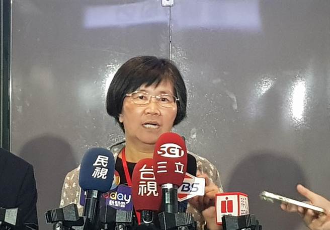 大稻埕夏日节昨日施放首场180秒主题烟火，周边却因此塞车惹民怨，北市观传局长陈淑慧6日针对交通规画回应相关做法。（张芷瑜摄）