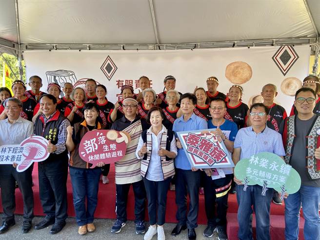 宜兰县南澳乡今（6日）成立首家「泰雅族原住民林业暨劳动合作社」。（吴佩蓉摄）