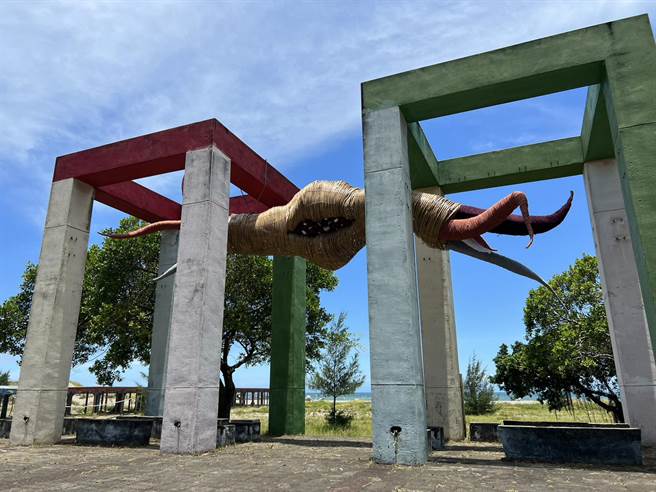 各式大型创作艺术品。（苗栗县政府提供／李京升苗栗传真）