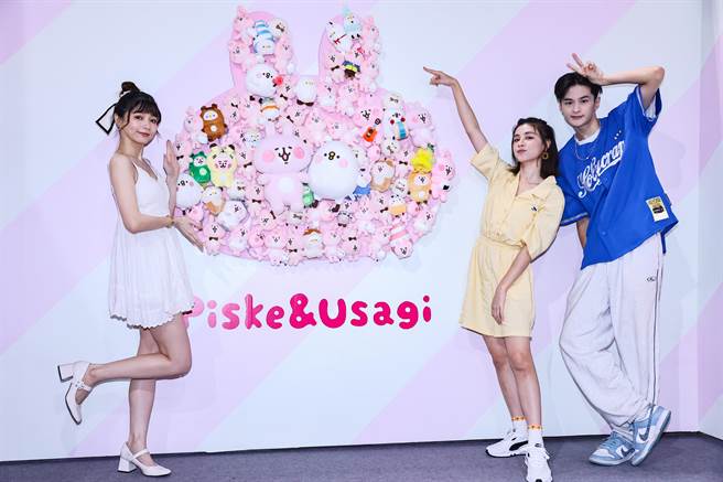 寶兒、宇珊、羅奕傑今開心逛展。（羅永銘攝）