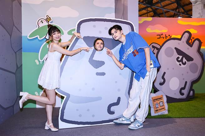 宇珊（中）故意搞怪，逗笑寶兒（左）、羅奕傑。（羅永銘攝）