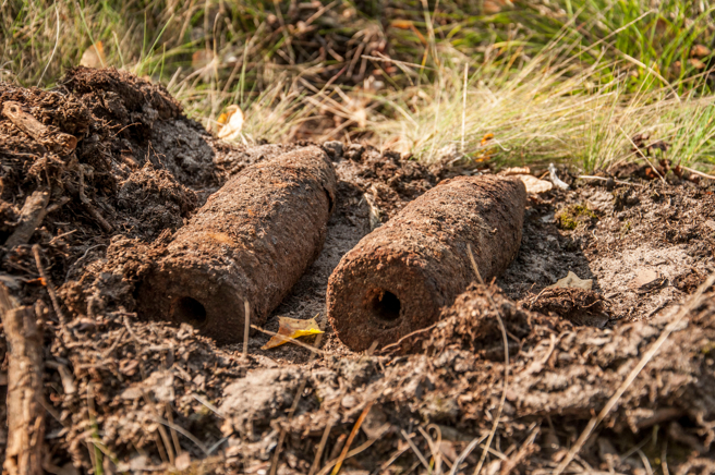日本沖繩縣一座無人島又發現未爆彈，數量多達580枚。（示意圖／Shutterstock）