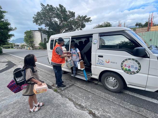 富里鄉爭取擴大花蓮幸福巴士2.0共乘服務，改善偏鄉交通問題。（富里鄉公所提供／王志偉花蓮傳真）