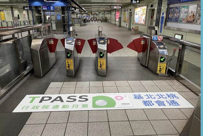 交通部于6月15、21、27日、端午假期和7月3日，陆续派员来「看」北捷的宣传露出情形，并「指导」可以加强宣传的地方，北捷也配合补强。（读者提供／刘彦宜台北传真）