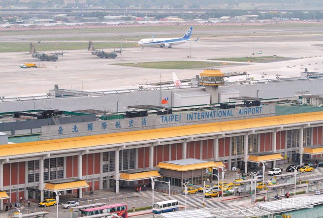 退役少将栗正杰6日就表示，若两岸真的不幸打起来，「松山机场就是给外国人撤侨用的机场」。（本报资料照片）