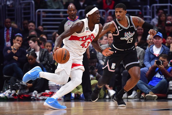 席亚卡(左)会有机会跳槽快艇吗？(路透资料照)