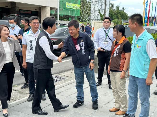 庄瑞雄表示，台电会完整说明，很明显不是核电也不是黑电，这样当然是比较不负责任的谩骂，对国民党来说，只要不用核电都有话讲。（摘自庄瑞雄粉丝专页）