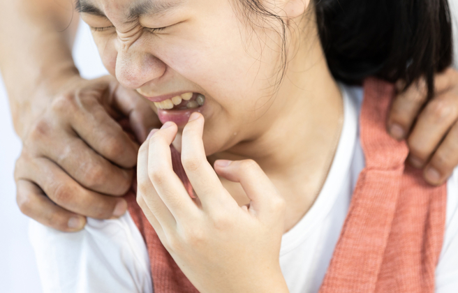 禽父多次猥亵女儿，却辩称因父母皆在家中，没有机会与女儿单独相处，矢口否认强制猥亵女儿。（仅示意图 / shutterstock）