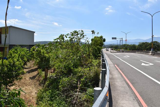 苗栗县政府都会区原住民综合活动中心将落脚头份市北横公路旁公有地。（谢明俊摄）