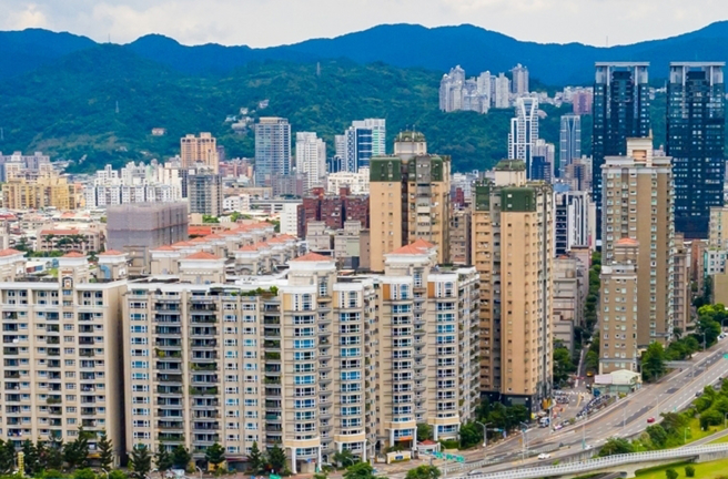 內政部長林右昌今天說，「中產以下房貸戶支持專案」第一波合格申請戶超過25萬戶，10日將發放第一批支持金。（示意圖／shutterstock）