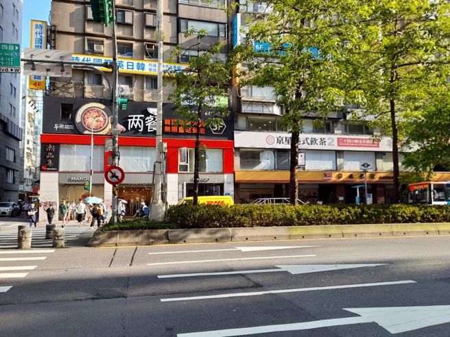 「潮品集」即将开幕的忠孝店也位于今年3月底熄灯的「京星港式饮茶」Part2分店隔壁。（林宜静 摄）
