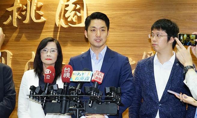 台北市长蒋万安结束新加坡考察行程后回台，并于桃园机场接受媒体访问。（台北市政府提供／丁上程台北传真）