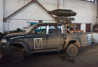 烏克蘭擄獲俄羅斯「游擊隊坦克」 皮卡車裝多管火箭