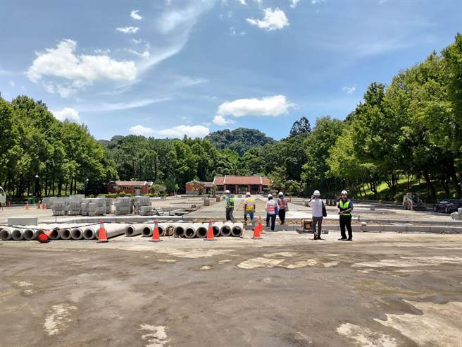 网传桃园市慈湖园区拆光光，市府风景区管理处解释园区改造优化工程进行中，铜像并非拆除。（桃园市风景区管理处提供／吕筱蝉桃园传真）