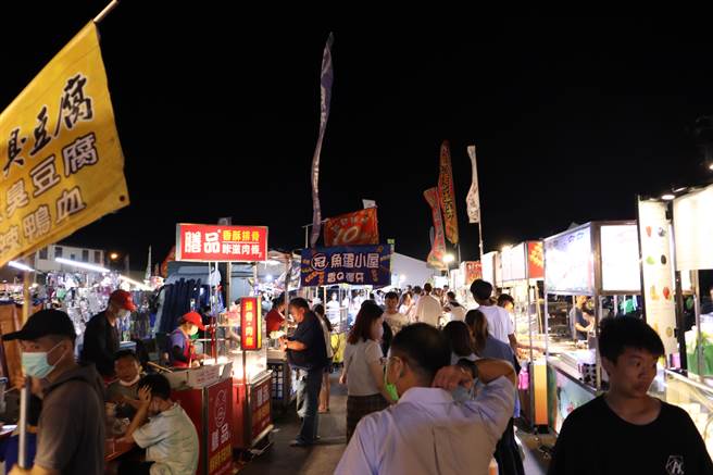 芎林文山生活市集惊传收摊，让在地民眾相当错愕。（邱立雅摄）