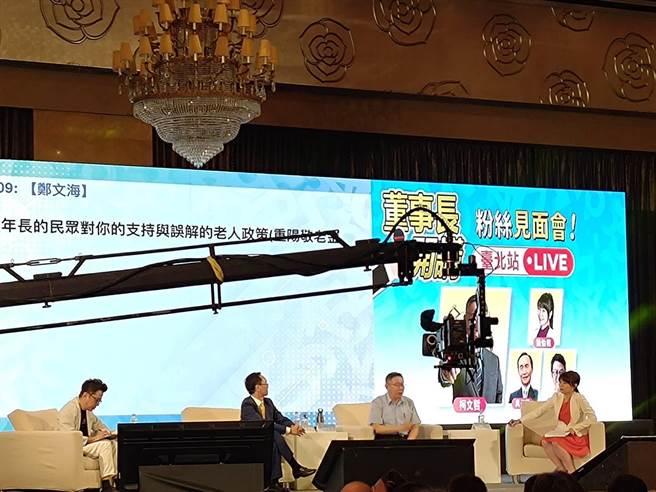 民进党总统参选人赖清德以四大支柱为题投稿美媒《华尔街日报》，民眾党总统参选人柯文哲今直言，四大支柱根本做不到，更称赖投书外媒是「出口转内销」。（李奇叡摄）