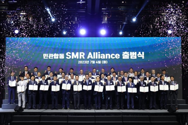 韩国政府单位、国营事业、民间企业，共同成立SMR开发联盟，以最大的力量推动SMR产业化。(图/SK)