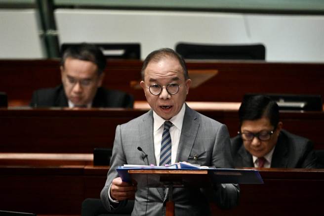 香港政制及内地事务局长曾国衞表示，基本上政制改革已大致完成，重塑区议会是政制改革「最后一块拼图」。（中新社资料照片）