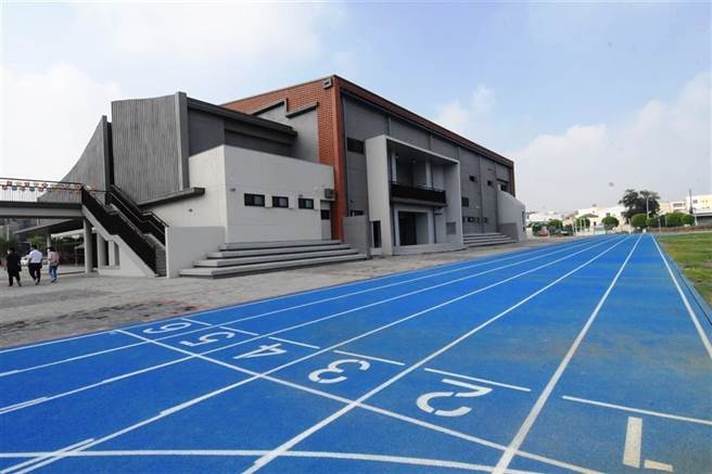 鹿江国中小以第三期校舍新建工程获奖。（彰化县政府提供／吴建辉彰化传真）