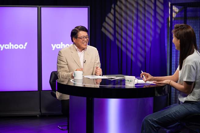 台灣民意基金會董事長游盈隆接受網路節目《今天誰來沛》專訪。（今天誰來沛提供）