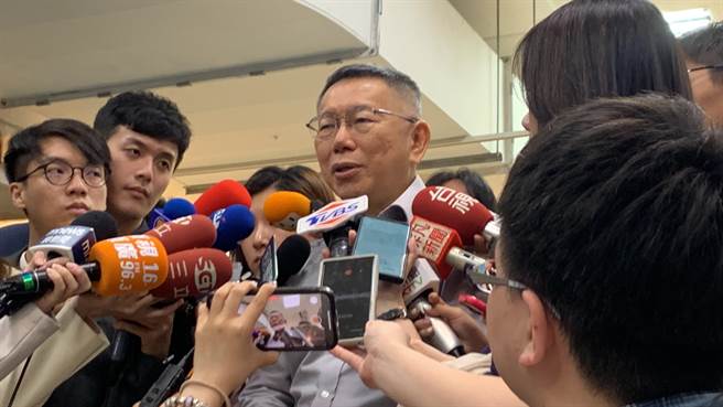 外传台湾民眾党主席柯文哲私下拜会基隆市的部分前亲民党政治人物，拔椿的意味浓厚。（徐佑升摄）