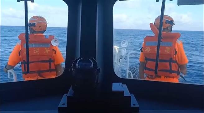 海巡循失联者手机最终讯号在海上展开搜索。（岸巡提供／许逸民澎湖传真）