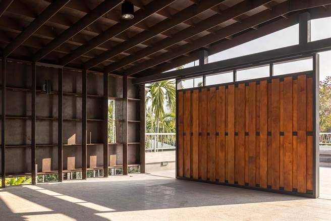 嘉义县竹崎高中新建中央厨房工程「嘉馔崎坊」在校园建筑景观类获2023建筑园冶奖。（日衍建筑师事务所提供∕吕妍庭嘉义传真）