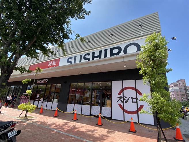 寿司郎来台5周年，第37家店正式插旗桃园杨梅。（蔡明亘摄）