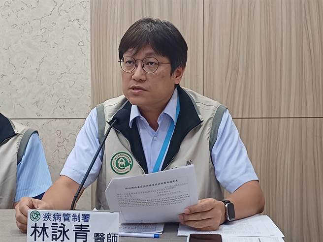 疾管署防疫医师林咏青说明，国内上周新增1例肠病毒重症个案，中部5个月大男婴因喉咙痛、口腔溃疡、左脚疼痛无力二度住院。（王家瑜摄