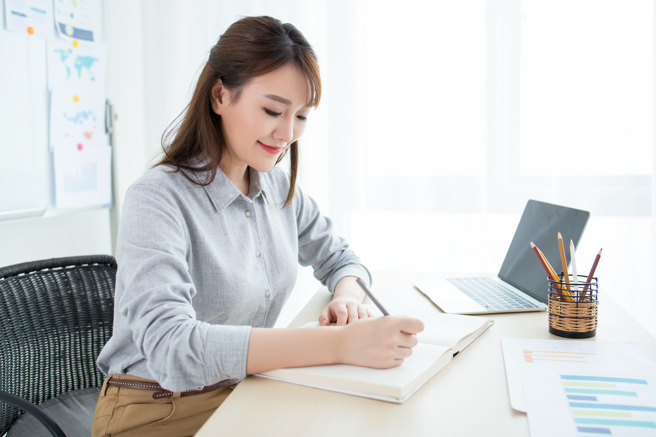 生肖蛇、兔及牛不仅运势旺，而且工作上懂得抓住机会，使他们升迁或加薪的速度很快。(示意图/达志影像)