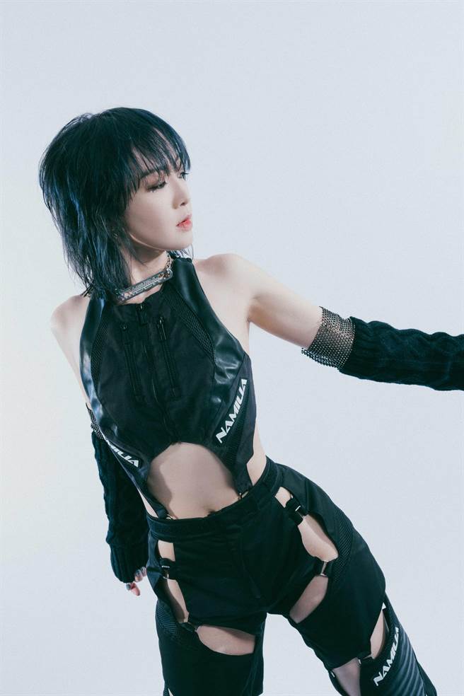 J.M3 刘宣怡受邀为好莱坞喜剧公路电影《Joy Ride》 献声。(华纳音乐提供)