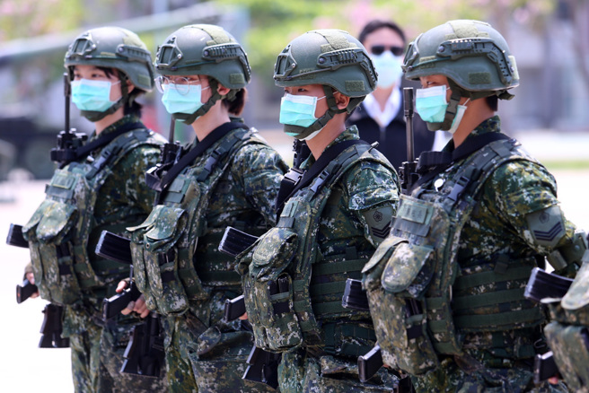 张延廷认为，因应少子化，兵员招募不易，更要重视无人机在现代战争的角色。（示意图／资料照片）