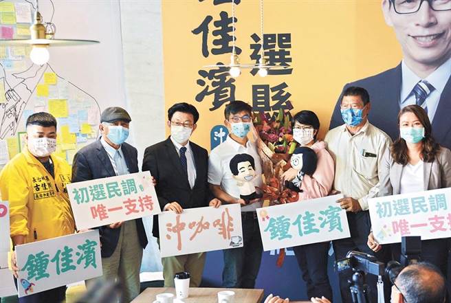 民进党立委锺佳滨表示，赖副总统多次代表蔡总统以中华民国元首身分走访友邦，同时在过程当中，经过重要国家来表达对台湾在国界上的参与以及争取国际支持很重要。（本报资料照片）