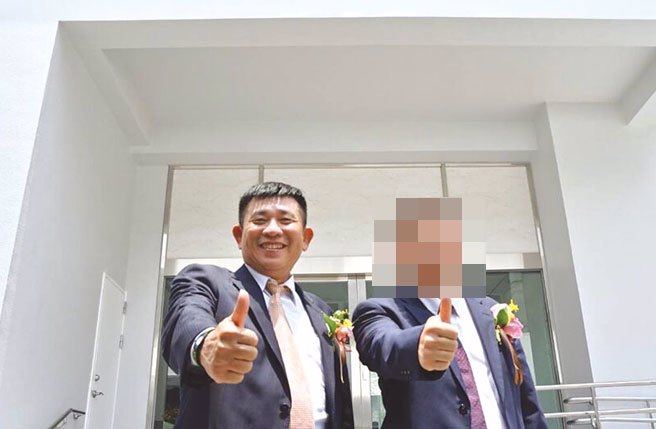 長華科技董事長黃嘉能(左)。(資料照片)