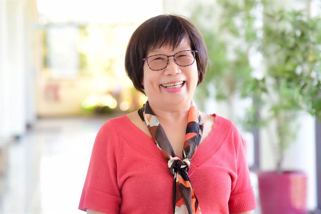 屏科大简任秘书陈桂琴。(屏科大提供)