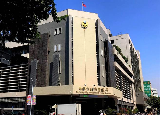 高雄12日下午發生一件家庭糾紛案，警察到場處理被刀劃傷手部。（本報資料照片）